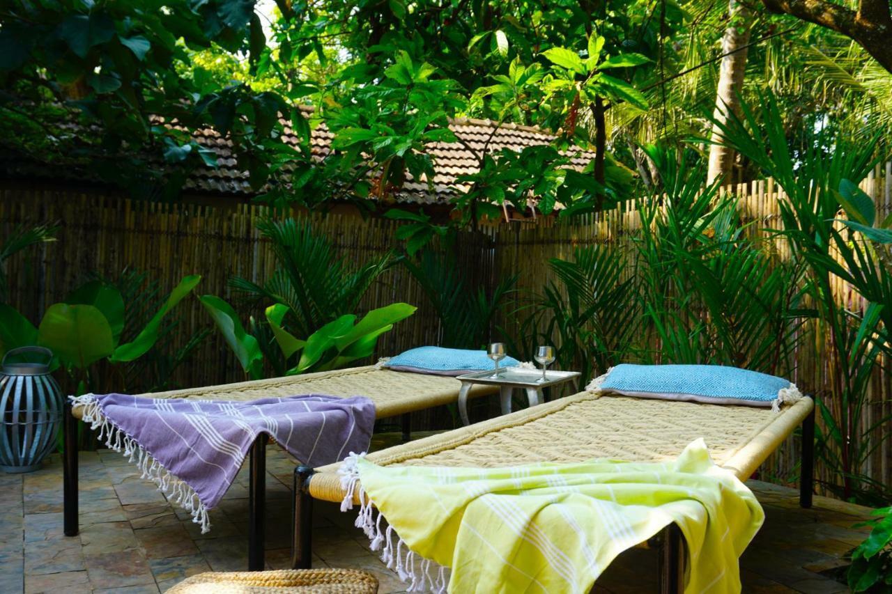 Sunsets And Palm Trees Alappuzha Exterior foto
